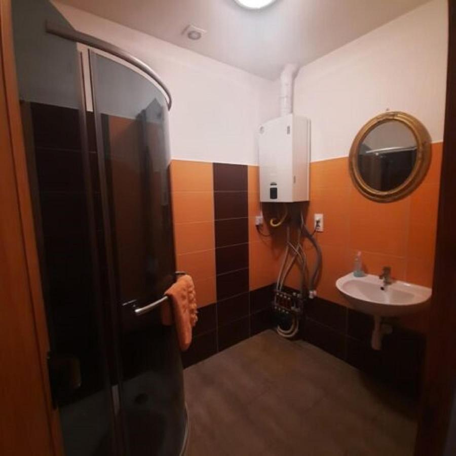 Ikszt Vendeghaz Hotel Dávod Buitenkant foto