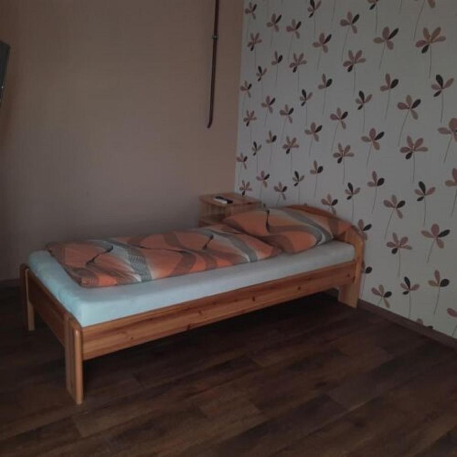 Ikszt Vendeghaz Hotel Dávod Buitenkant foto