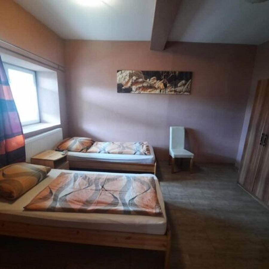 Ikszt Vendeghaz Hotel Dávod Buitenkant foto